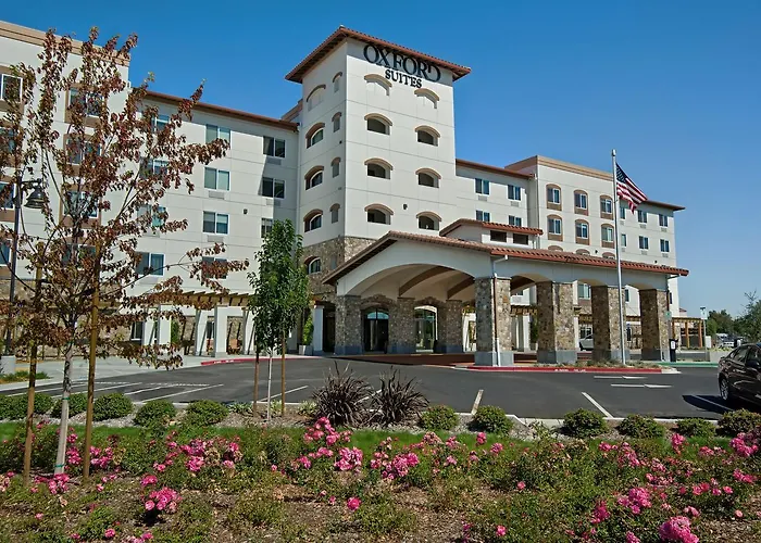 Oxford Suites Sonoma - Rohnert Park